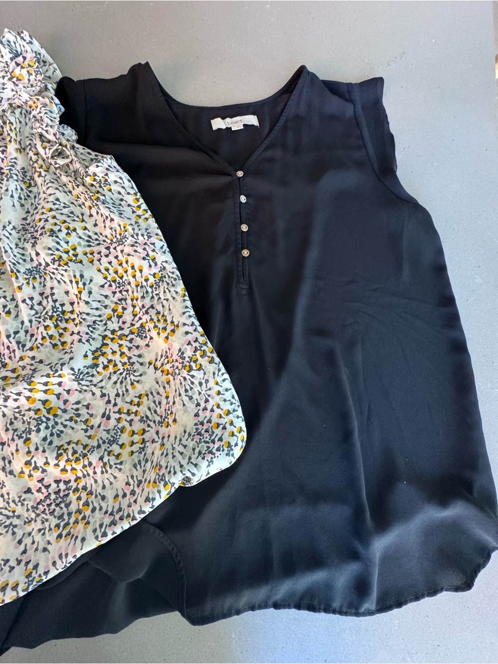 Lot of 3 women’s blouses - Picture 2 of 6
